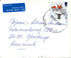 Great Britain Single Franked Cover Sent To Denmark Southampton 10-12-2001 - Brieven En Documenten