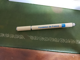 STYLO POUR TABLETTE FONDATION DE FRANCE - Pens