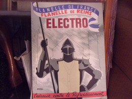 ️ VERS 1950/6O PLV FLANELLE DE REIMS DE FRANCE PAR DUCATEZ RAYMOND CHEVALIER CUIRASSE CONTRE REFROIDISSEMENT 44/24CM - Pubblicitari