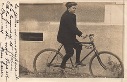Cyclisme - Carte Photo - Enfant Sur Son Vélo - Bicyclette Cycle - Ciclismo