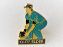 PINS BASEBALL  OUTFIELDER  / Base Dorée / 33NAT - Béisbol