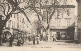 Cuers * La Place De La Mairie * Commerces Magasins - Cuers