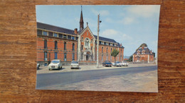 REF 626 : CPSM 45 BRIARE L'hopital Saint Jean Renault 4L Simca - Briare