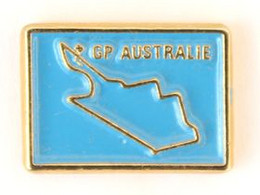 Pin's GP AUSTRALIE - Grand Prix D'Australie - Tracé Du Circuit Sur Fond Bleu - M129 - F1