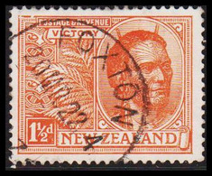 1920. New Zealand. Victory Stamps 1½ D  Maori. LUXUS Cancelled FOXTON 20. MR 22.  (MICHEL 157) - JF529399 - Usati