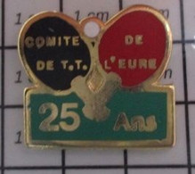 312a  Pin's Pins / Beau Et Rare / THEME : SPORTS / TENNIS DE TABLE PING PONG EURE 25 ANS - Tennis De Table
