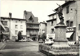 Courpière - Place De L'église "autos" - Courpiere