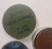 1 Can Of Weapon Cosmoline East German WAFFEN FETT 25g - Armes Neutralisées