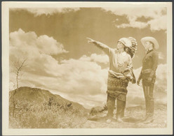 Leader  Chief BIG TREE Shows TIM MCCOY Shows The  SIOUX REGION WHERE NEXT FILM WILL BE RECORDED RARE  21X 27 Cm - - Foto's