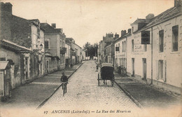 Ancenis * La Rue Des Maurices * Hôtel Restaurant De La Providence - Ancenis