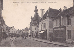 BONNIERES ,,,, PLACE De  L'   HOTEL De  VILLE,,,, VOIR La   " FRUITERIE"   VOYAGE  1906,,,,TBE - Bonnieres Sur Seine
