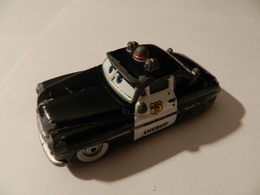 Disney Cars  Sheriff (lengte 80mm)    *** 3735   *** - Other & Unclassified