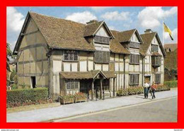 CPSM/gf  STRATFORD-UPON-AVON (Angleterre)  Shakespeare's Birthplace, Animé. ..*176 - Stratford Upon Avon