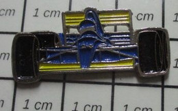 512d Pin's Pins / Beau Et Rare / SPORTS / F1 FORMULE 1 MINARDI Elle A Succédé à La Linundi Et Précède La Minercredi ? - Automobile - F1