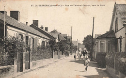 La Bernerie * Rue De L'amiral Gervais , Vers Le Nord * Villageois - La Bernerie-en-Retz