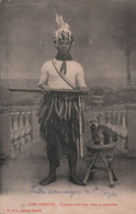 Nouvelle Calédonie - Iles Loyalty - Canaque Avec Son Chien Et Son Casse Tete - Carte Postale Ancienne - - Nueva Caledonia