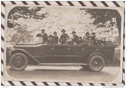 6AI1091 PHOTO CARTE POSTALE GARAGE MODERNE LOURDES VOITURE TAXI AUTOCAR - Taxi & Carrozzelle