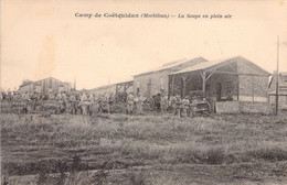 MILITARIAT - CAMP DE COËTQUIDAN - La Soupe En Plein Air - Carte Postale Ancienne - Casernes