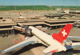 Aviation * Aéroport De Zurich Suisse Schweiz * Avion - 1946-....: Modern Tijdperk