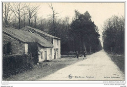 GEDINNE ..-- A 2 Pas De La GARE ..-- Route De BIEVRE . Maison Ardennaise . - Gedinne