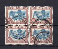 !!! AFRIQUE DU SUD N°45x54 SE TENANT (2 PAIRES  DANS LE BLOC DE 4) OBLITERES - Used Stamps