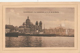 CPA   13   P113    MARSEILLE CATHEDRALE ND DE LA GARDE  BATEAUX - Cinq Avenues, Chave, Blancarde, Chutes Lavies