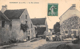 Vendrest            77          La Rue Julienne            (voir Scan) - Altri & Non Classificati