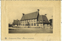 Oostduinkerke - Village -- Maison Communale. (2 Scans) - Oostduinkerke