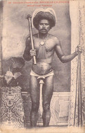 Nouvelle Calédonie - Bondé Chef Canaque - Indigène - Costume Traditionnel  - Carte Postale Ancienne - New Caledonia