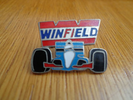 Pin's F1 WINFIELD RACING SCHOOL - F1