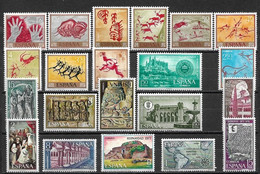 C3185 - Lot Timbres Neufs** Espagne - Collections