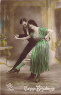 FANTAISIE - COUPLE - Maxise Brésilienne - Un Couple Danse - Robe Verte  - Carte Postale Ancienne - Paare