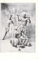 Nouvelle Calédonie - Guerriers Canaques - Précurseur - Costume Traditionnel - Carte Postale Ancienne - Nieuw-Caledonië