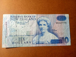 NEW ZEALAND 10 DOLLARS 1992 P 178 USED USADO - New Zealand