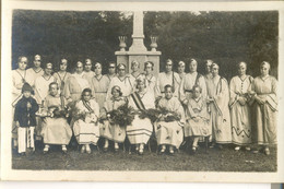 Carte Photo "MISS" Au Monument De Soye - Floreffe