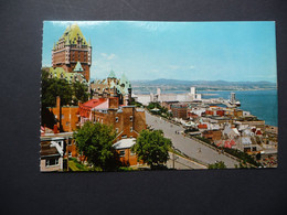 QUEBEC - Une Vue Partielle De La Terrasse Dufferin - Québec - Château Frontenac