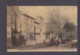 Gard. Remoulins , Place Du Portail - Remoulins