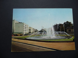 LYON - Fontaine Lumineuse Au Carrefour De L'avenue Berthelot Et Du Boulevard Des Etats-Unis - Lyon 8