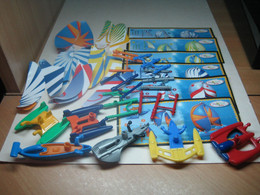 2009 Ferrero - Kinder Surprise -  DE075, DE076, DE077, DE078, DE079 & DE080 - Vehicles - Catamarans - Set + 6 BPZ's - Monoblocchi