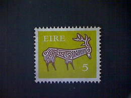 Ireland (Éire), Scott #298, Used(o), 1971, Gerl Stag, 5p, Apple Green And Brown - Usati