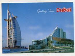 AK 116211 UNITED ARAB EMIRATES - Dubai - Burj Al Arab And Jumeirah Beach Hotel - Verenigde Arabische Emiraten