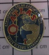 312B Pin's Pins / Beau Et Rare / ESPACE / ATLAS 1 MISSION SPACE PLASMA ASTRONOMY ATMOSPHERE SOLAR EARTH SCIENCE - Espace