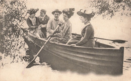 Couple  -  Couples Faisant De La Barque - Précurseur - Chapeau - Edit. Scolik - Carte Postale Ancienne - Paare