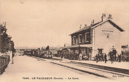 France - Le Vadahon - La Gare - Edit. Girod - Train - Animé - C. Lardrer - Carte Postale Ancienne - Sonstige & Ohne Zuordnung