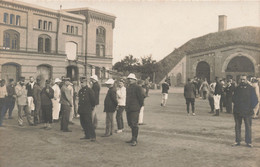 Carte Photo à Identifier - Pompier? - Pont? - Animé - Carte Postale Ancienne - Zu Identifizieren