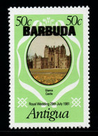 2041- BARBUDA 1981 - SC#: 498 - MNH - VAR. DOUBLE OVPT. ARCHITECTURE - CASTLE - Châteaux