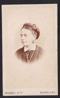 PHOTO CDV * DAME - MODE FEMININE STYLE VICTORIEN LADY DRESS VICTORIAN STYLE - HAIR - Photo DECHAMPS Bruxelles - Old (before 1900)