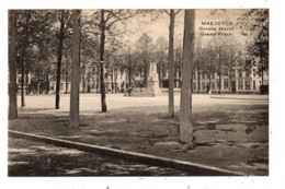 MAASEIK - Maeseyck - Groote Markt - Niet Verzonden - Uitgave : Julien Raedschelders - Maaseik