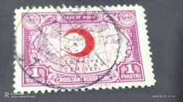 TÜRKEY--YARDIM PULLARI-1930-40  KIZILAY CEMİYETİ 1 PİASTRE  DAMGALI - Timbres De Bienfaisance