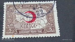 TÜRKEY--YARDIM PULLARI-1930-40  KIZILAY CEMİYETİ 5 PİASTRE  DAMGALI - Charity Stamps